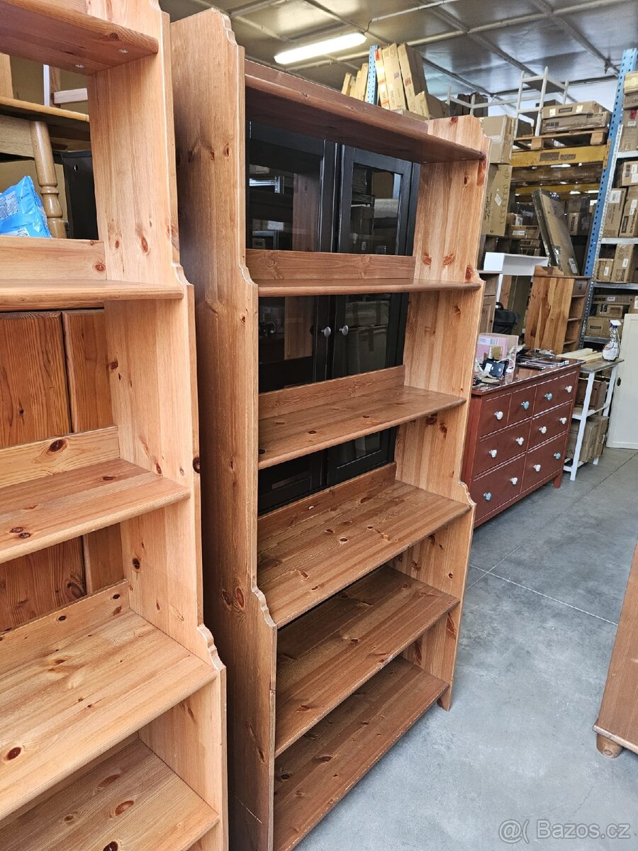 KNIHOVNA IKEA LEKSVIK