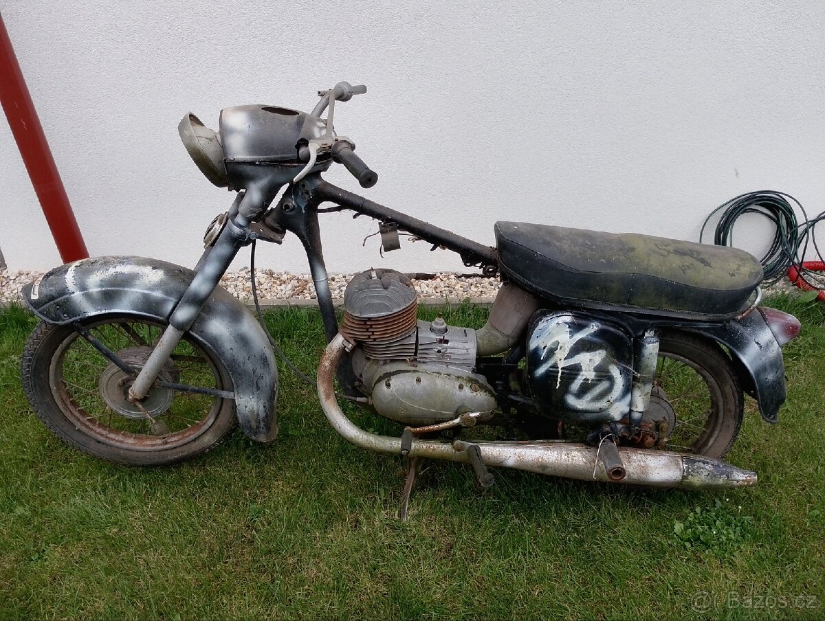 ČZ 175