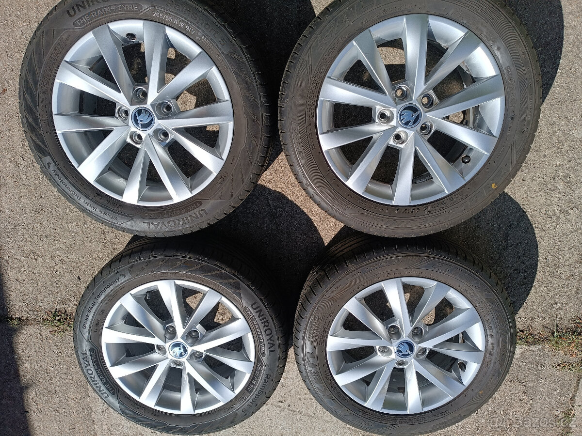 Škoda Octavia III - alu 6,5x16 et46 + letní 205/55/16
