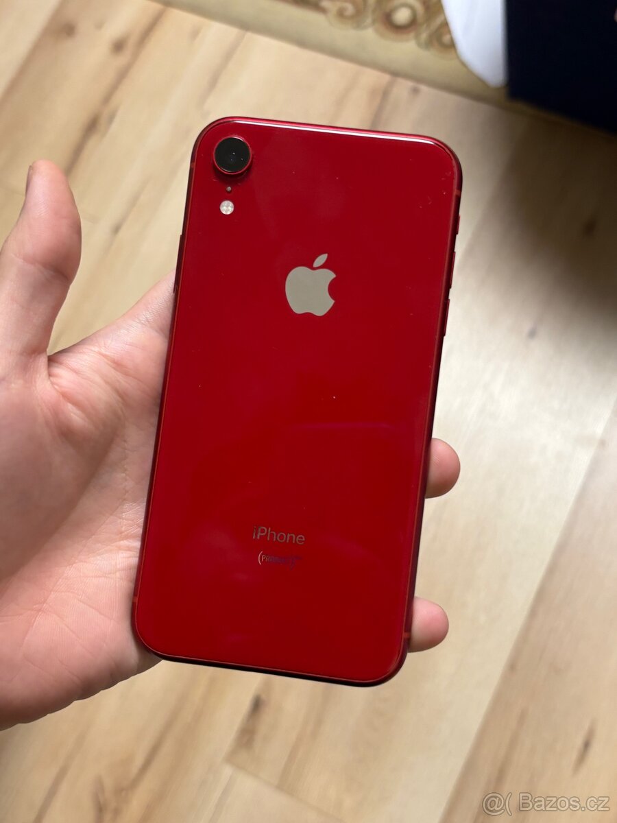 IPhone XR na náhradní díly