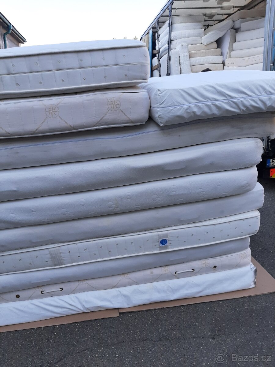 30ks matrace na ubytovnu 90x200