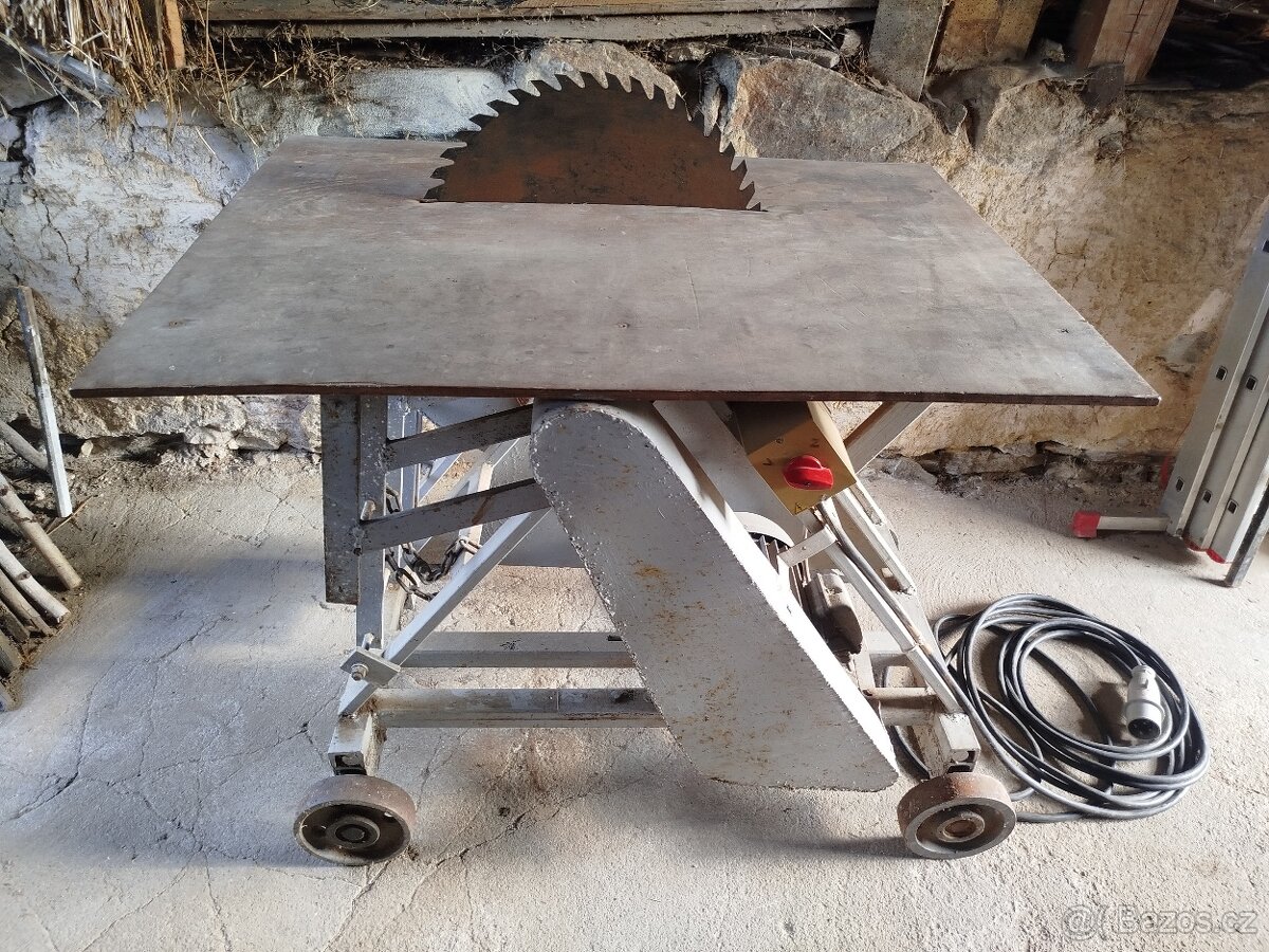 Cirkulárka s kolébkou