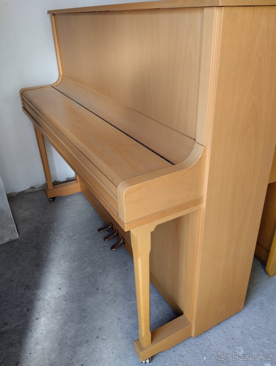 Prodám pianino Solton C120