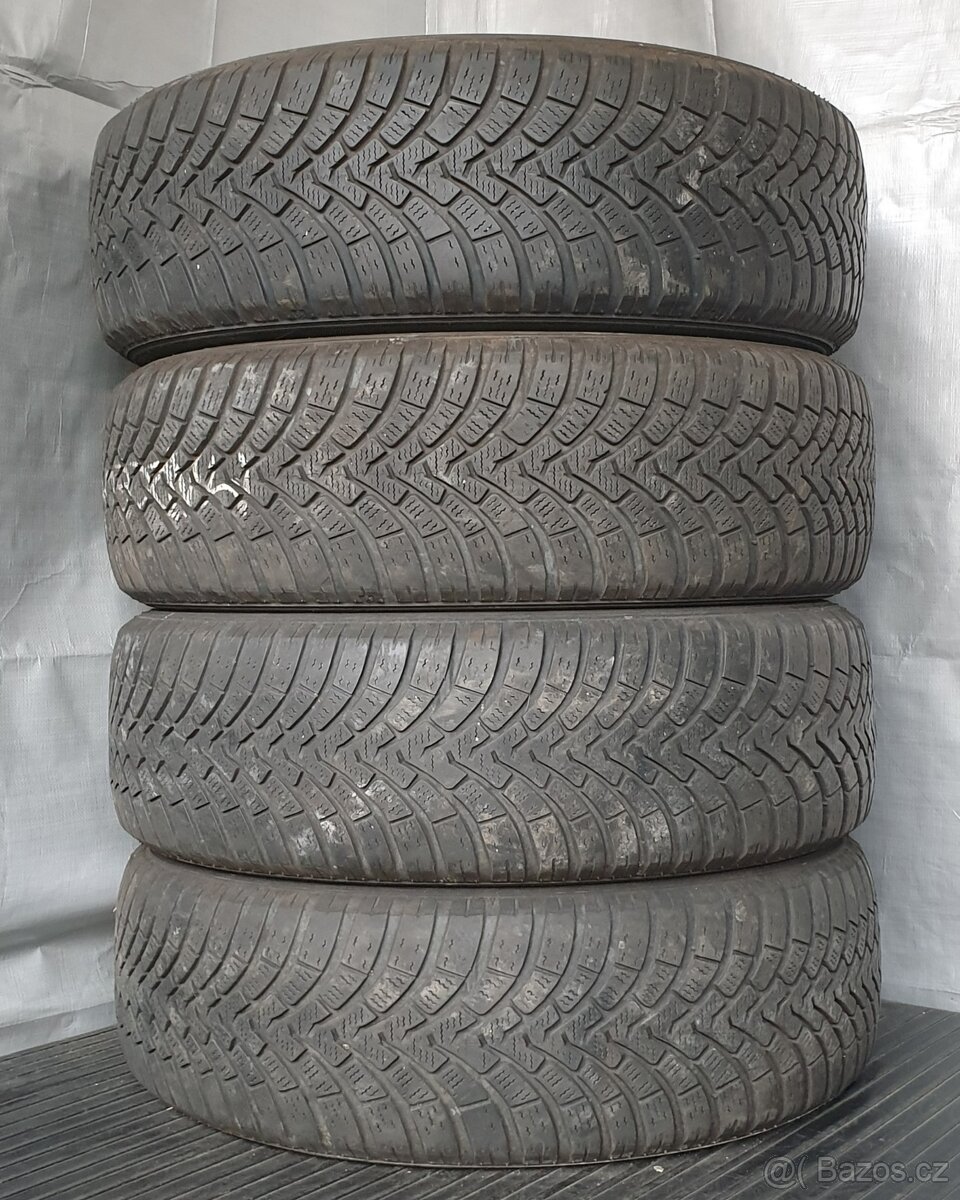 Zimní pneumatiky Falken 215/65 R16 č. AP190