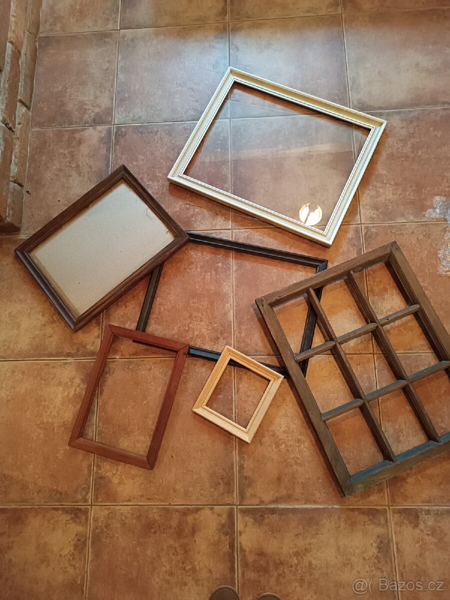 Dřevěné rámečky 6ks