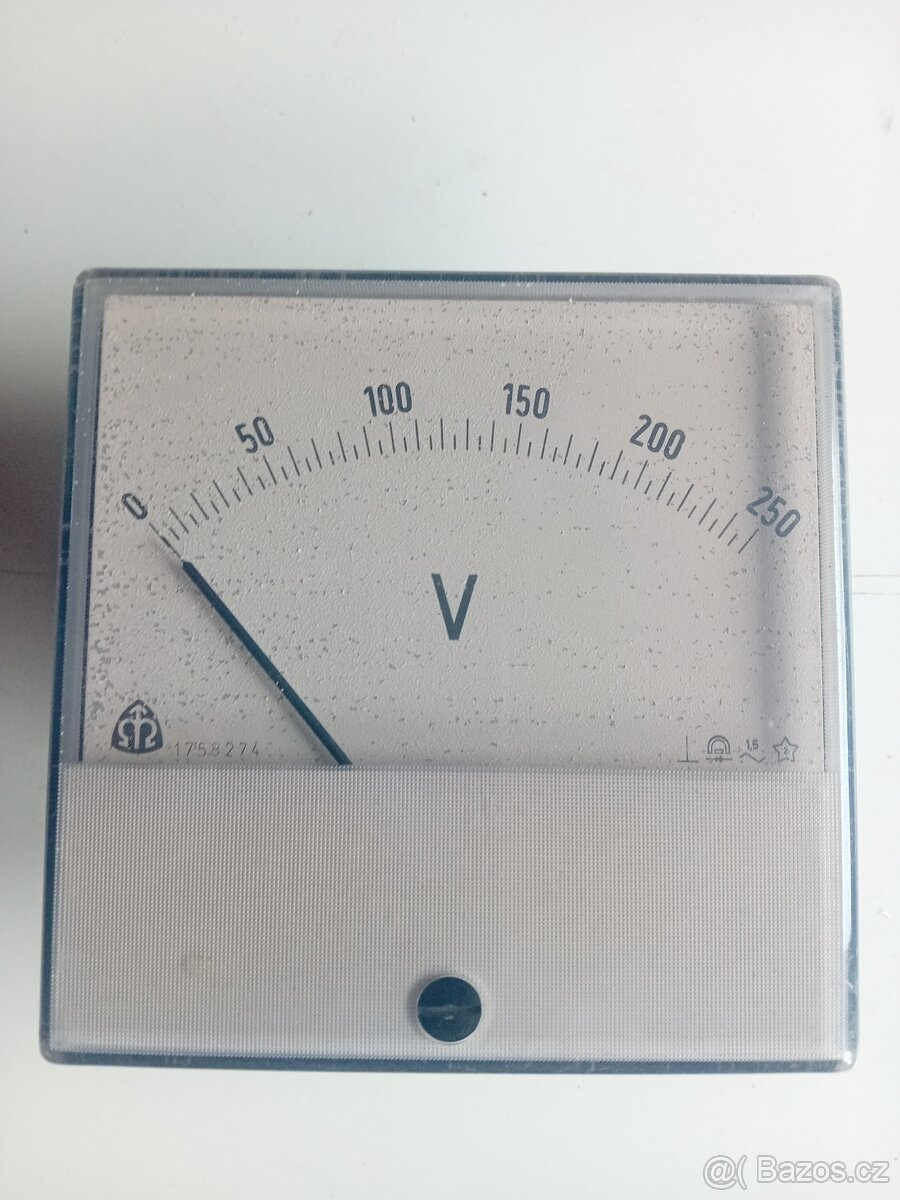 Analogový voltmetr 250V MINI čtvercový