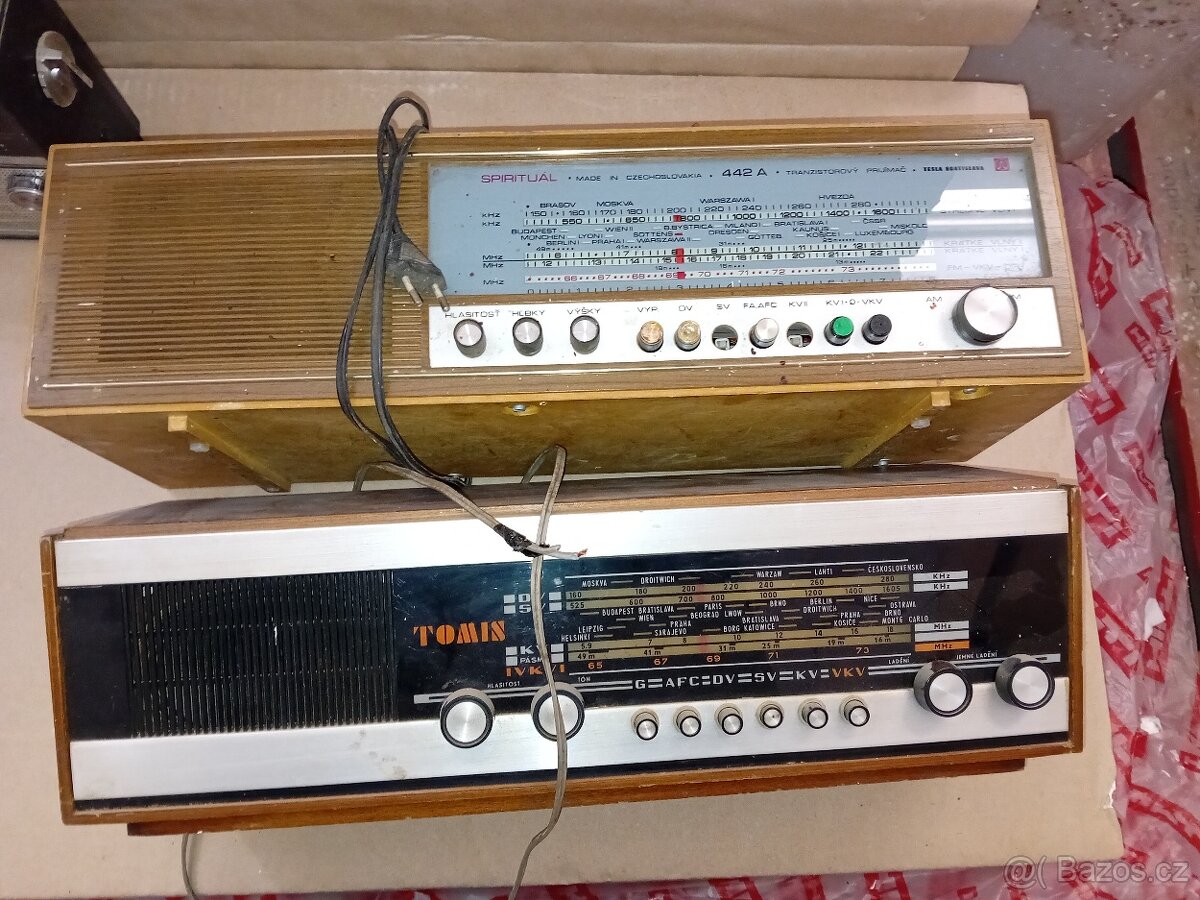 Staré radio Tesla, magnetofon, gramofon