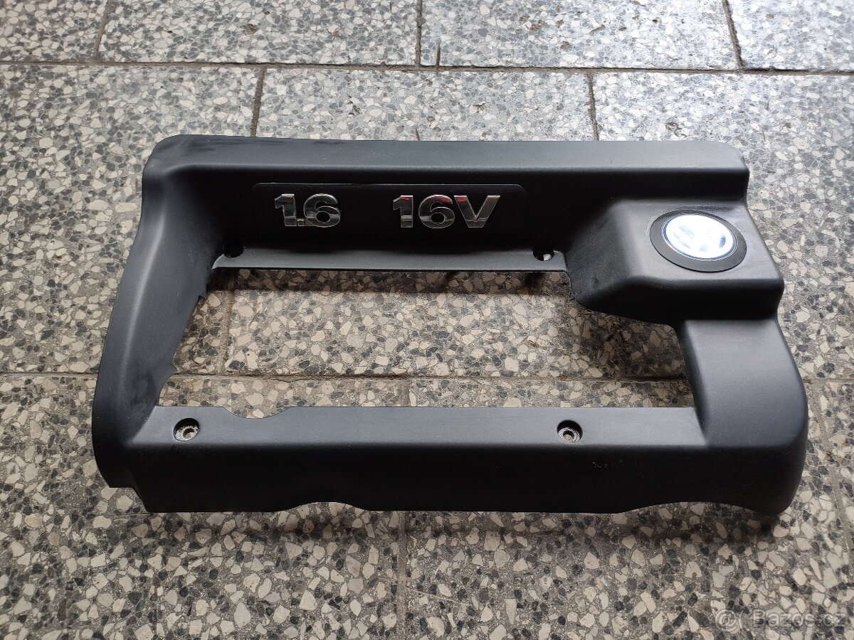 Kryt motoru 1.6 16V - VW / Volkswagen