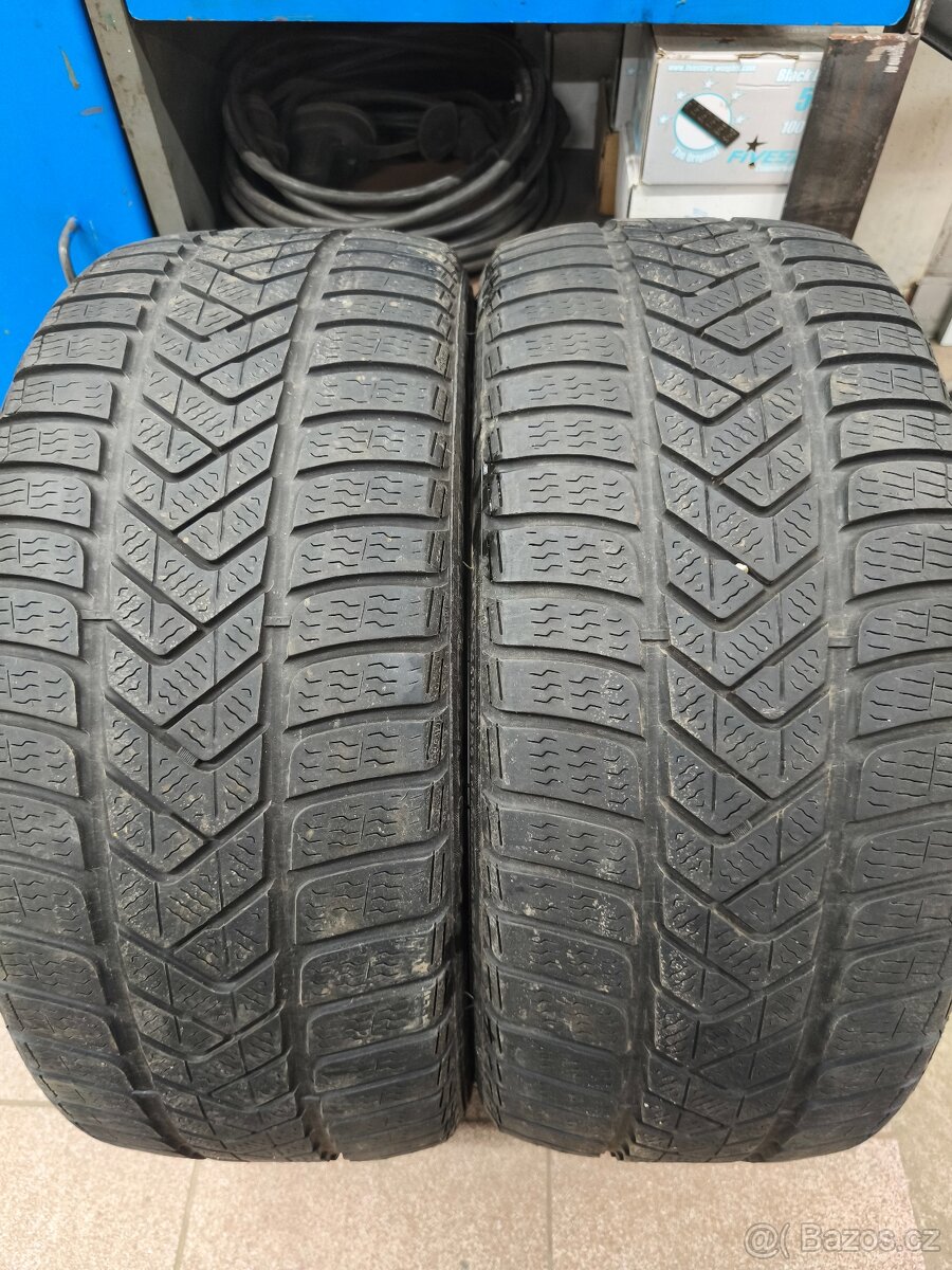 Pneumatiky Pirelli zimní 235/35R19
