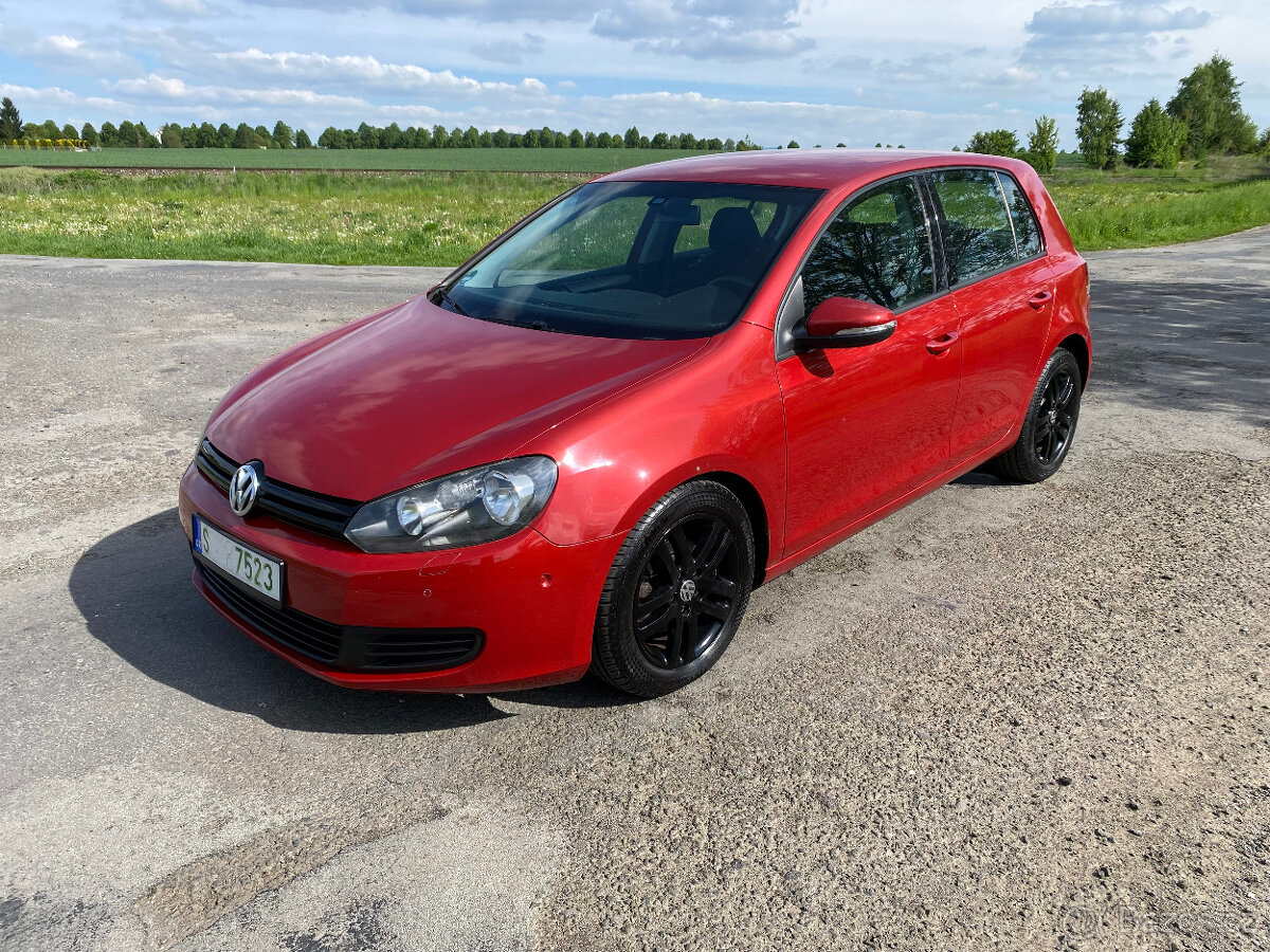 VW Golf 6 1.6 MPI 75kw,1.majitel,serviska,STK 5/2027