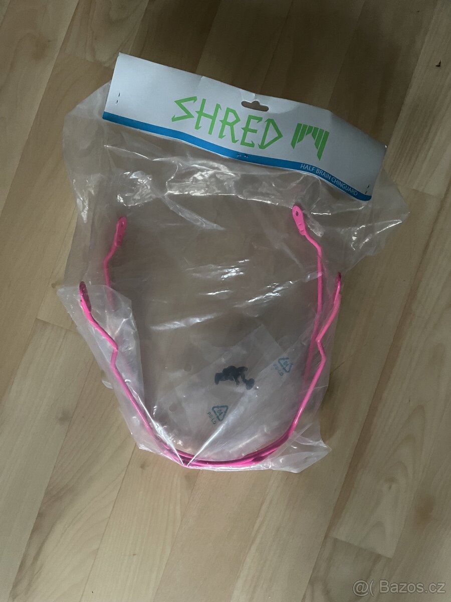 slalomový chránič SHRED
