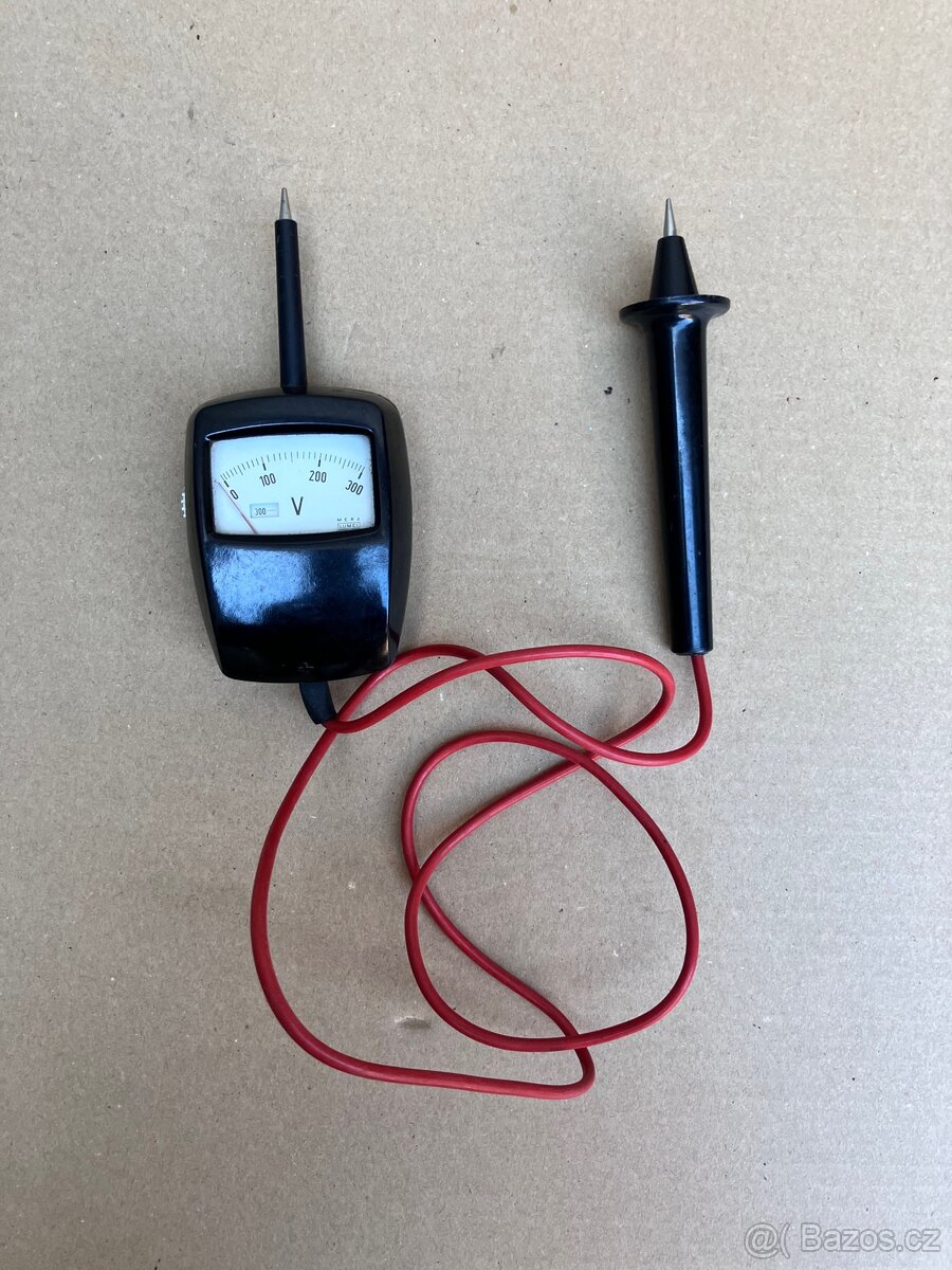 Voltmetr Mera Lumel 300-600