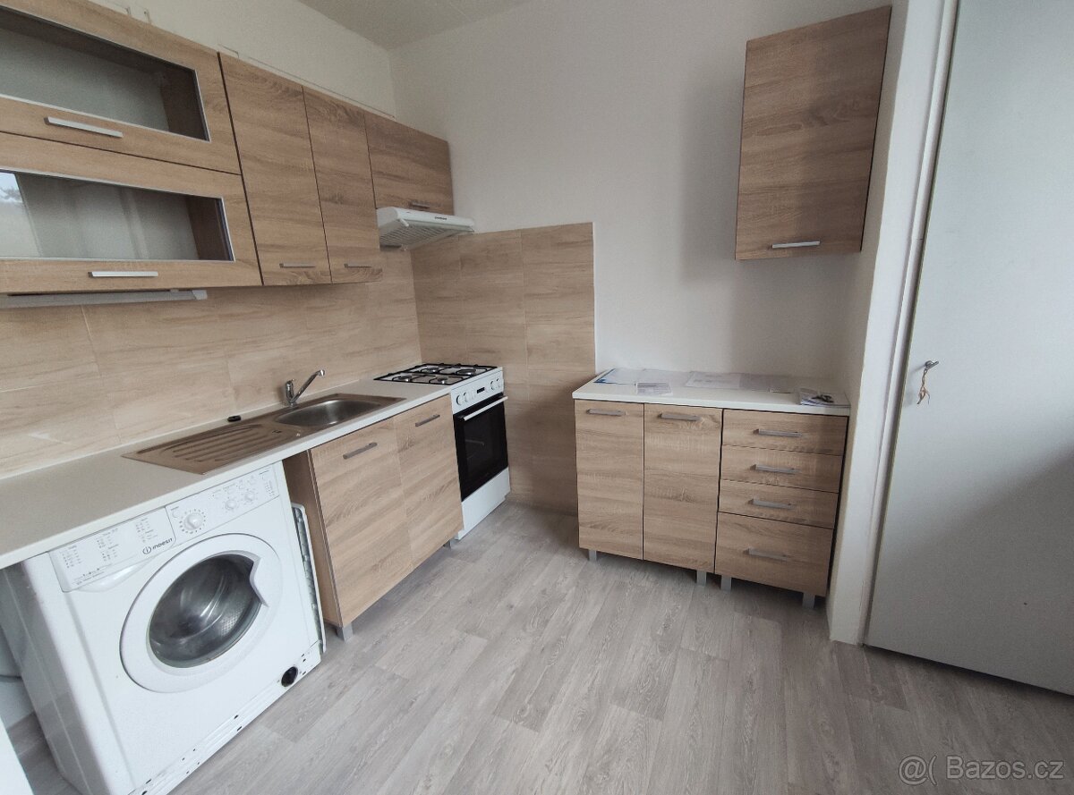 Pronájem bytu 1+1 /flat to rent 34 m² Brno, Absolonova