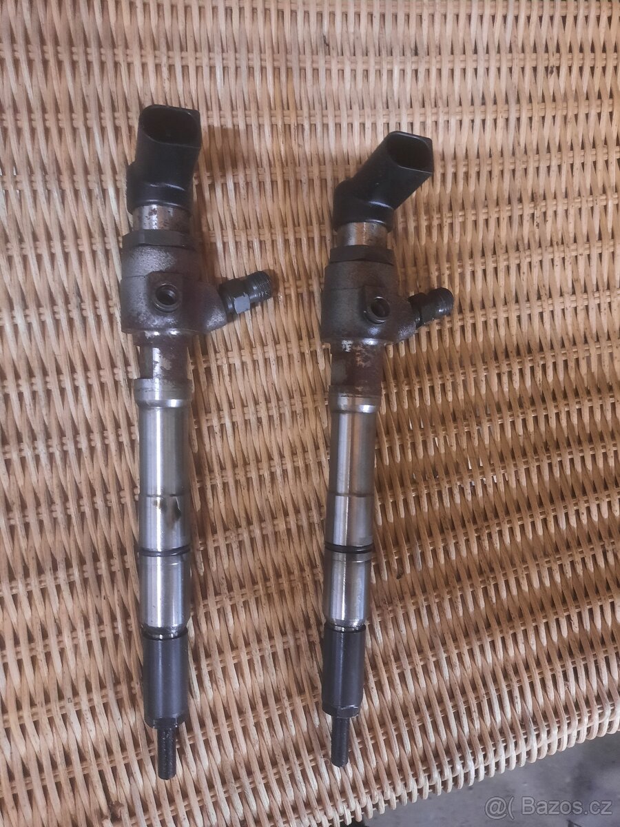 vstriky 1.6tdi 03L130227B