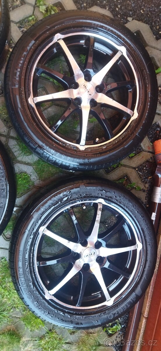 Znacka DOTZ Alukola R17 120x5 4 kusu vcetne letni pneu