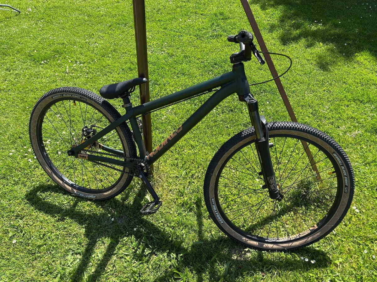 Prodám dirtové kolo NS Bikes