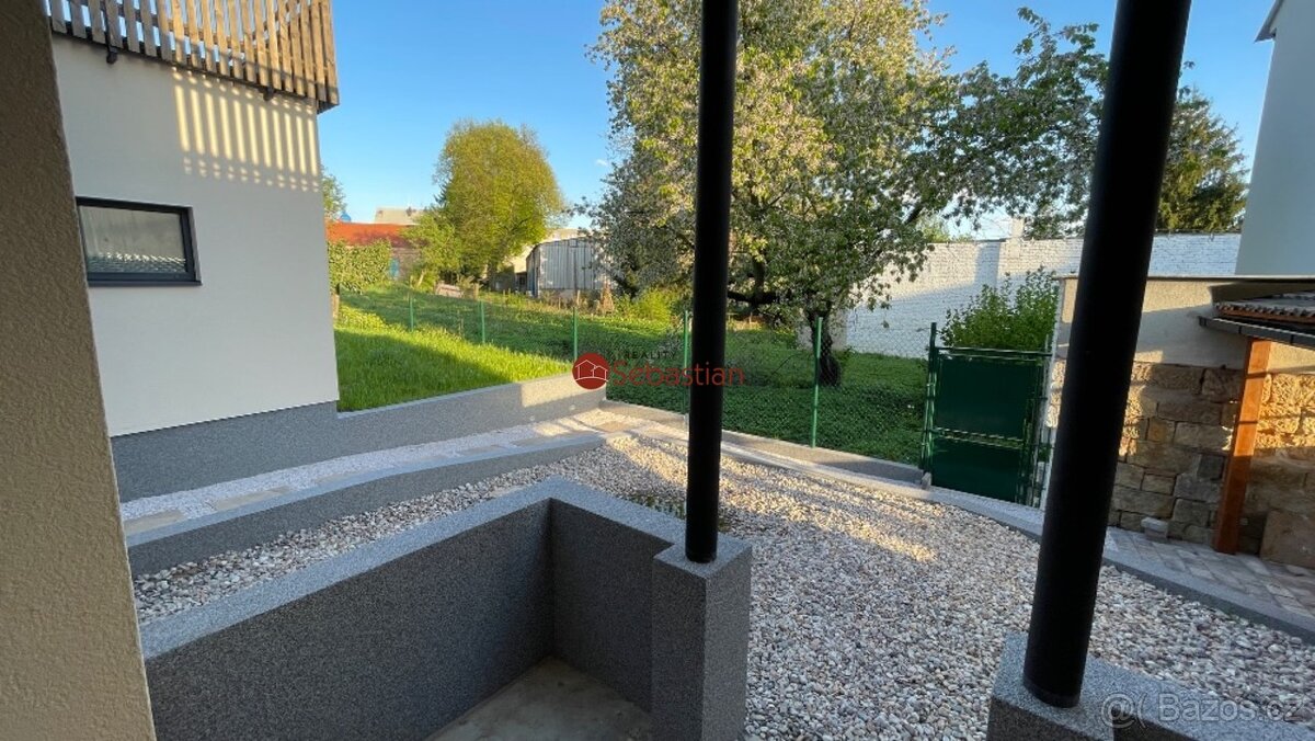 K pronájmu moderní byt 2+kk s terasou, 32 m², Hořice, ul. Sl