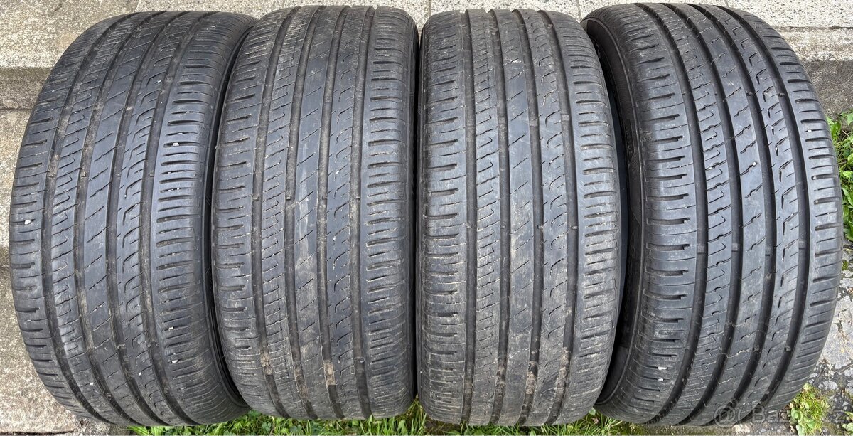 Letní pneu Barum 235/45 R17 94Y
