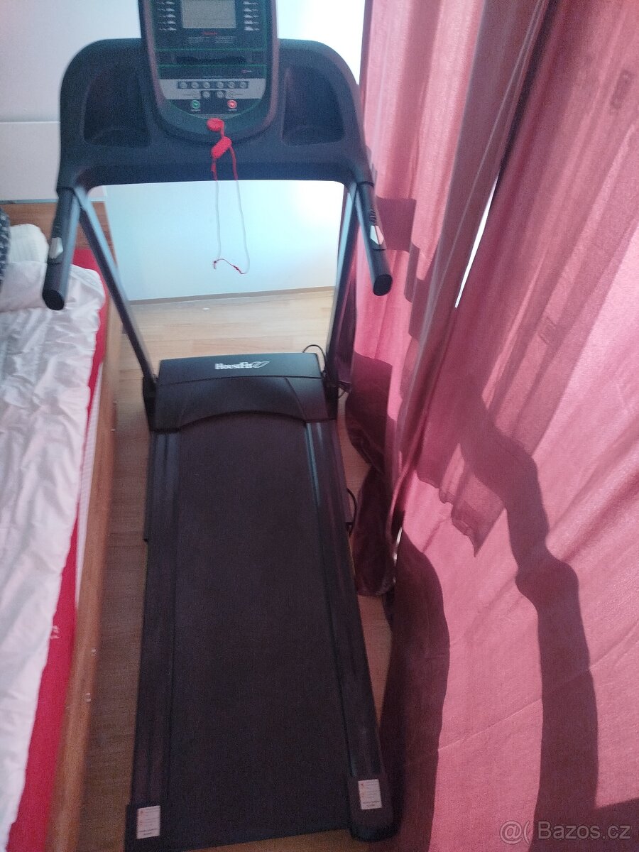 Běhací pás Housefit Tempo 20