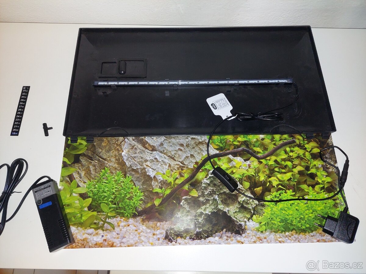 Věci k akvarijnímu setu