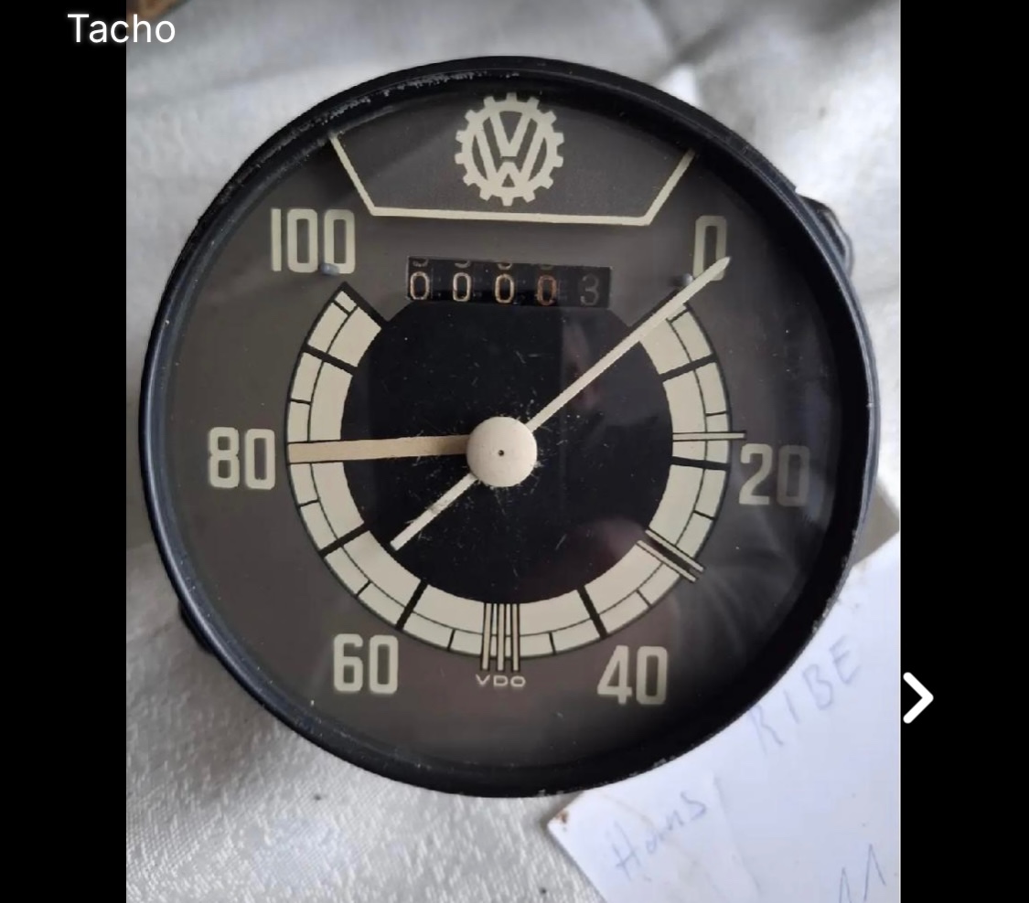 Tachometr