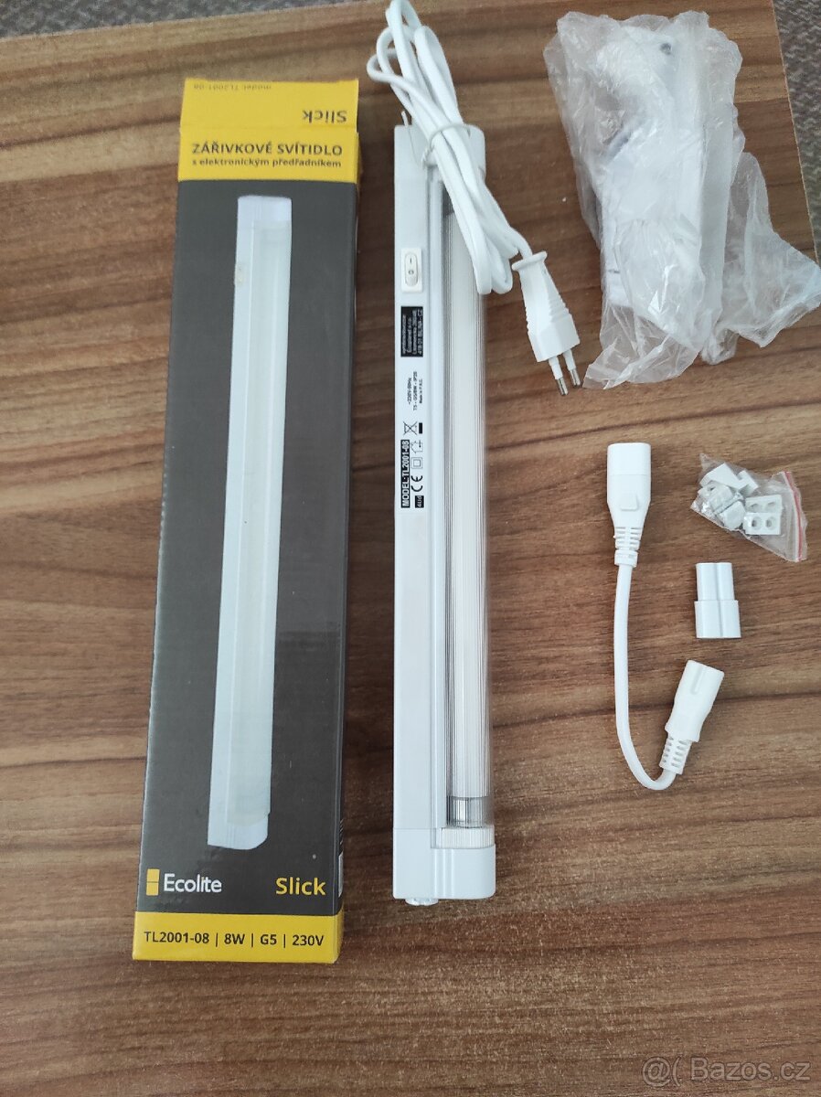 Světlo pod linku Slick TL2001, 8W, s kabelem (nové)