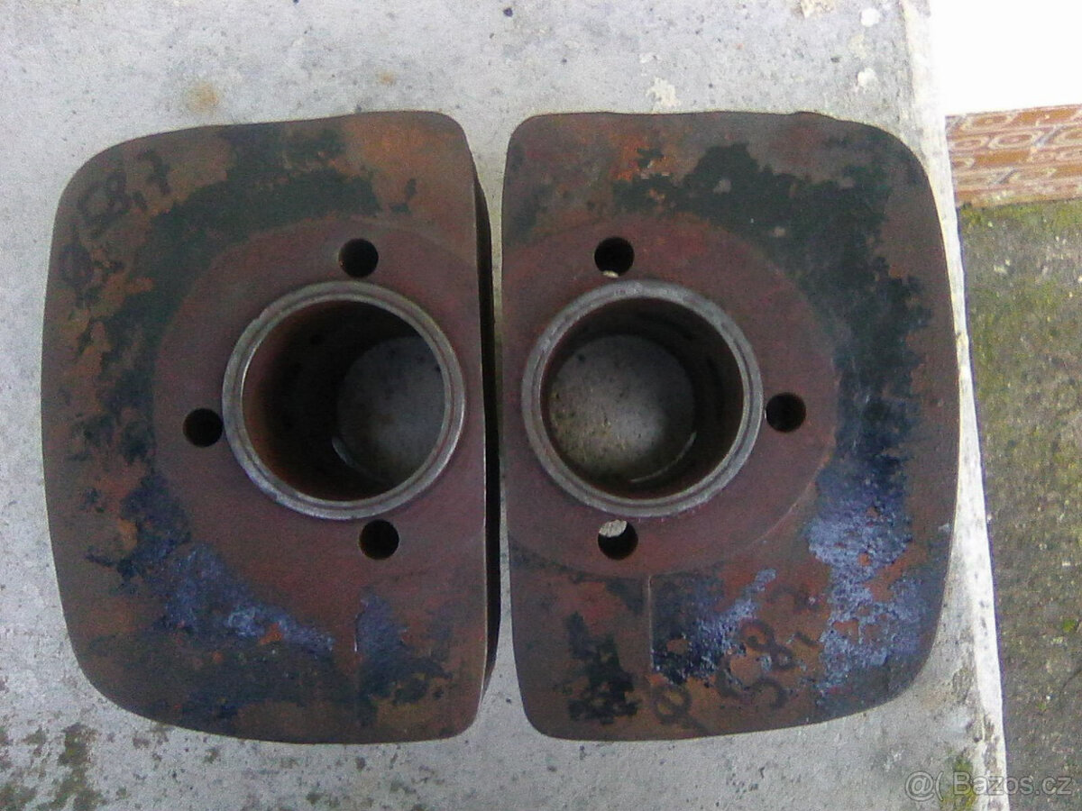 Jawa 350/634 - válce,otáčkoměr,blinkry a vypínač spojky