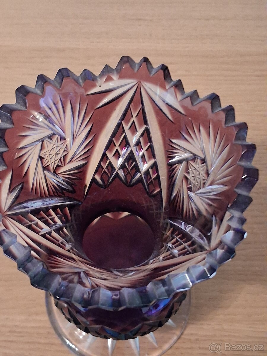 Váza křiišťálová broušená