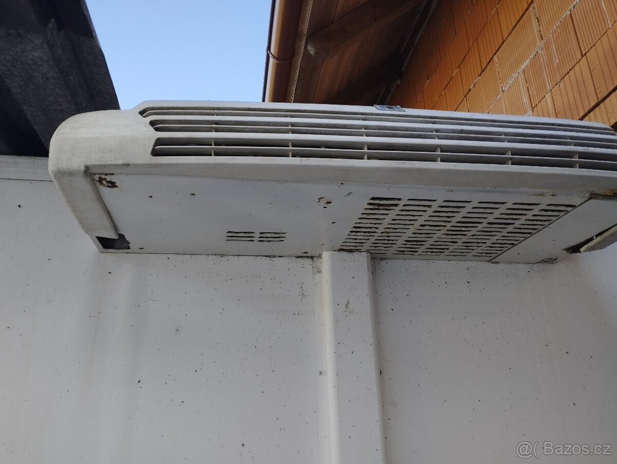 Chladirensky agregát na auto.