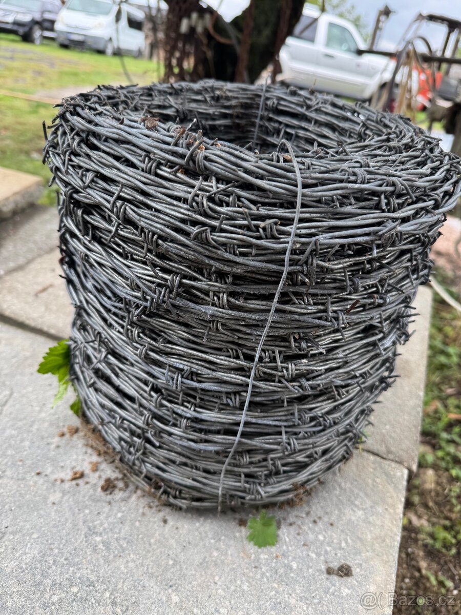 Prodám ostnatý drát