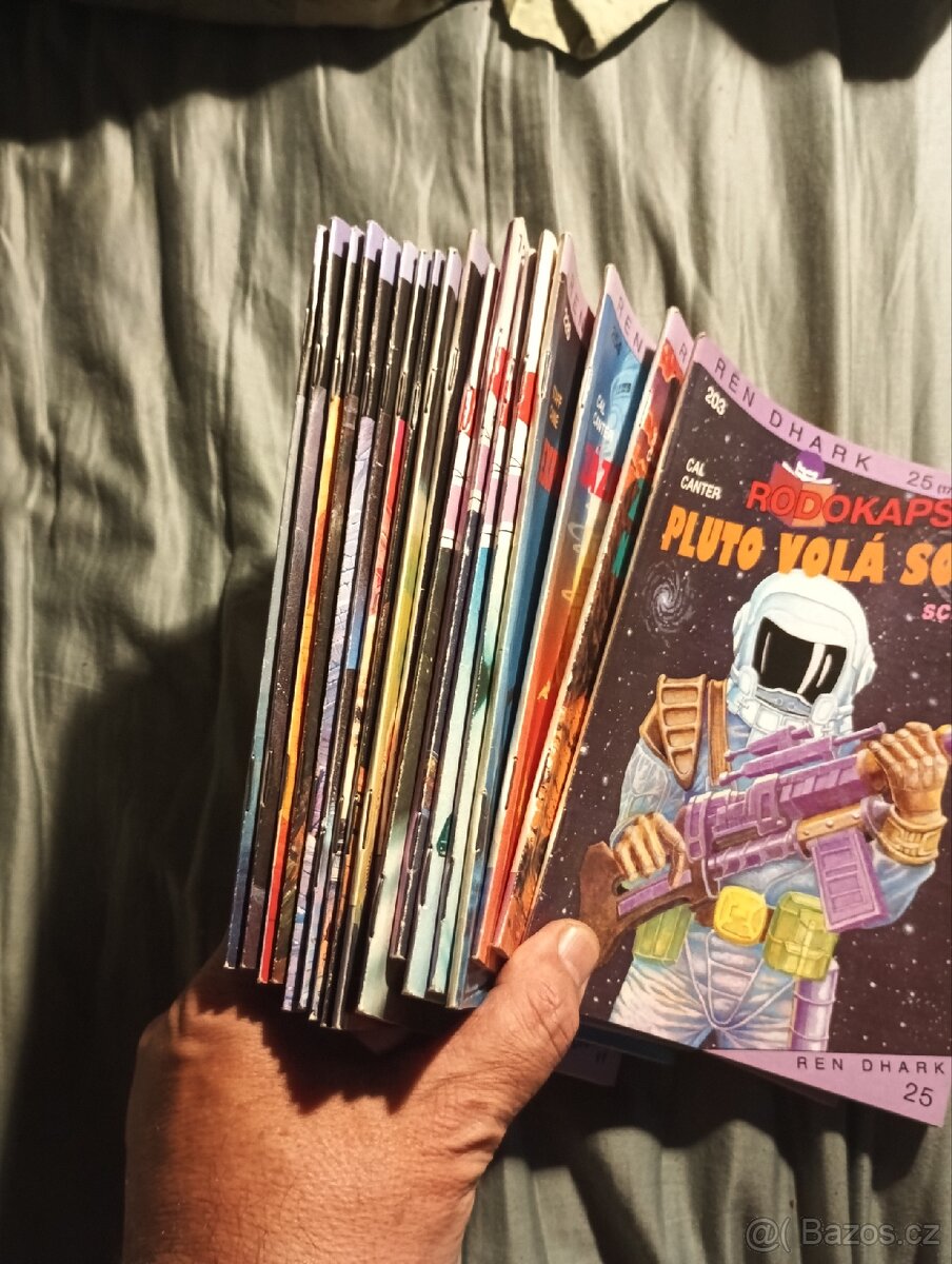 Rodokaps ,Sci - fi,18 ks cena za celek