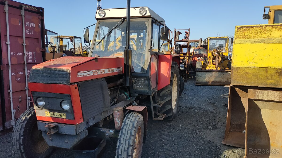Traktor Zetor 12111