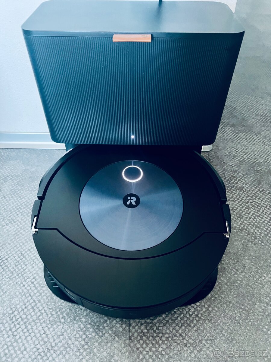 iRobot Roomba j7+ Combo
