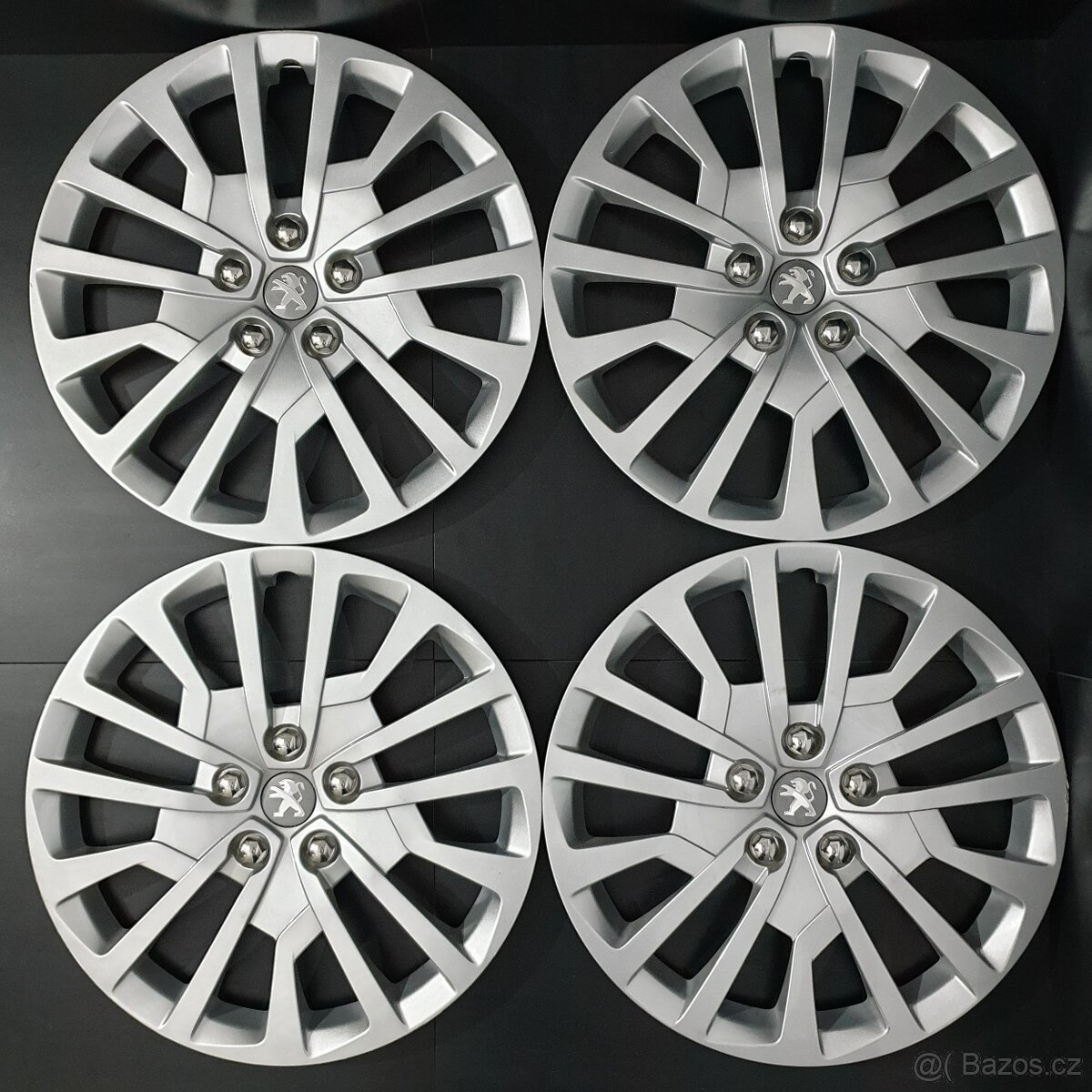 Poklice Peugeot 17" ORIGINÁLNÍ č. A15