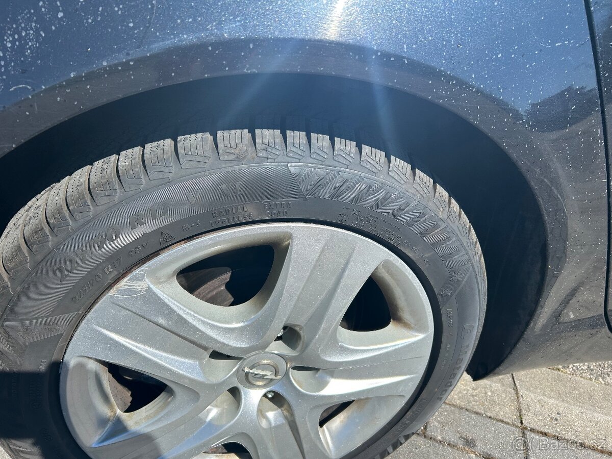 Čtyřkolka za auto