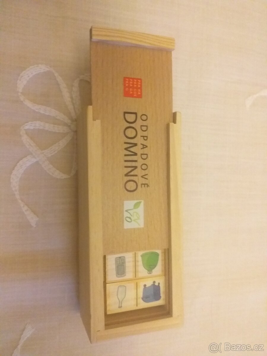 Dřevěná hra DOMINO