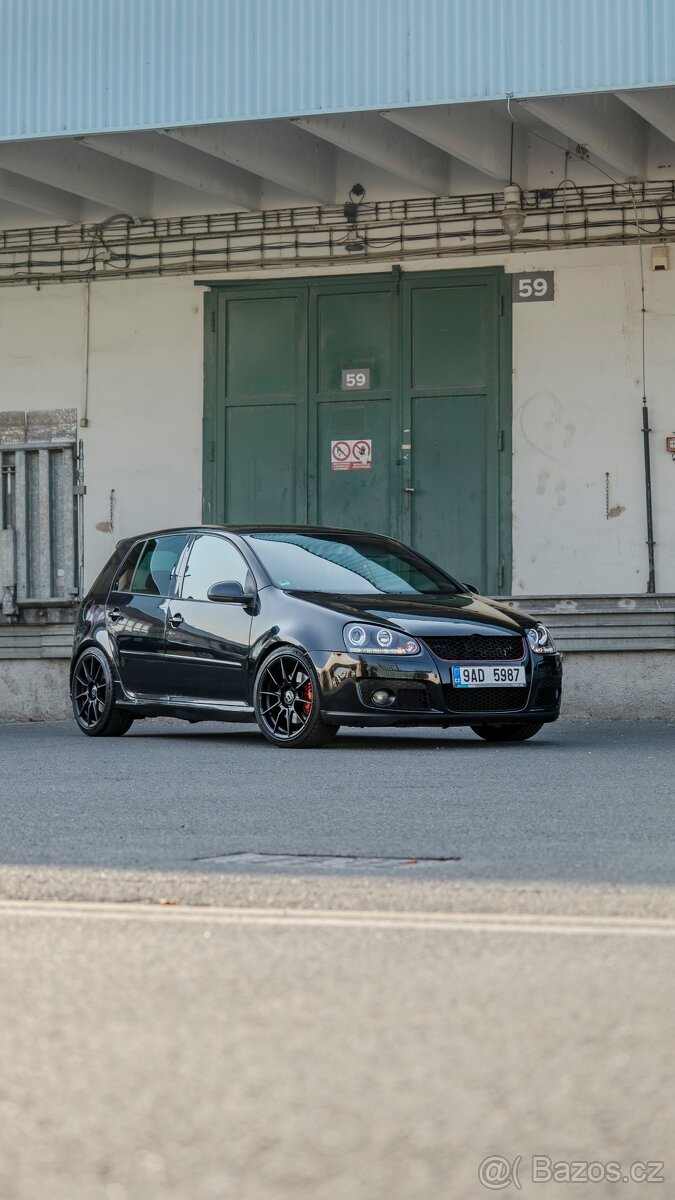 Volkswagen Golf V GTI 2005