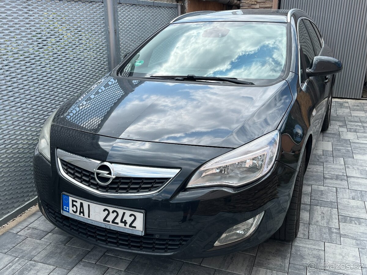 PRODÁM OPEL ASTRA KOMBI 1.7 CDTI