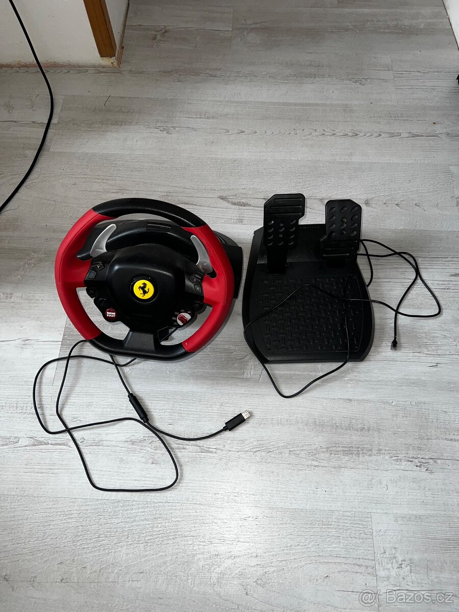 thrustmaster volant spider 458