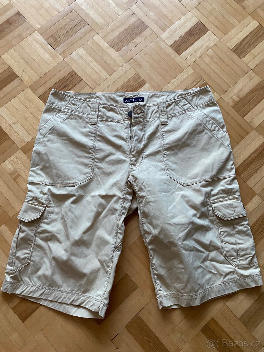 Dámské kratasy Arcteryx