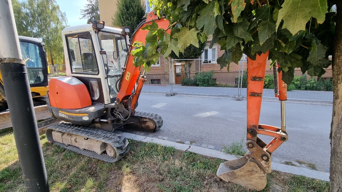 Kubota KX91-3, pásový bagr