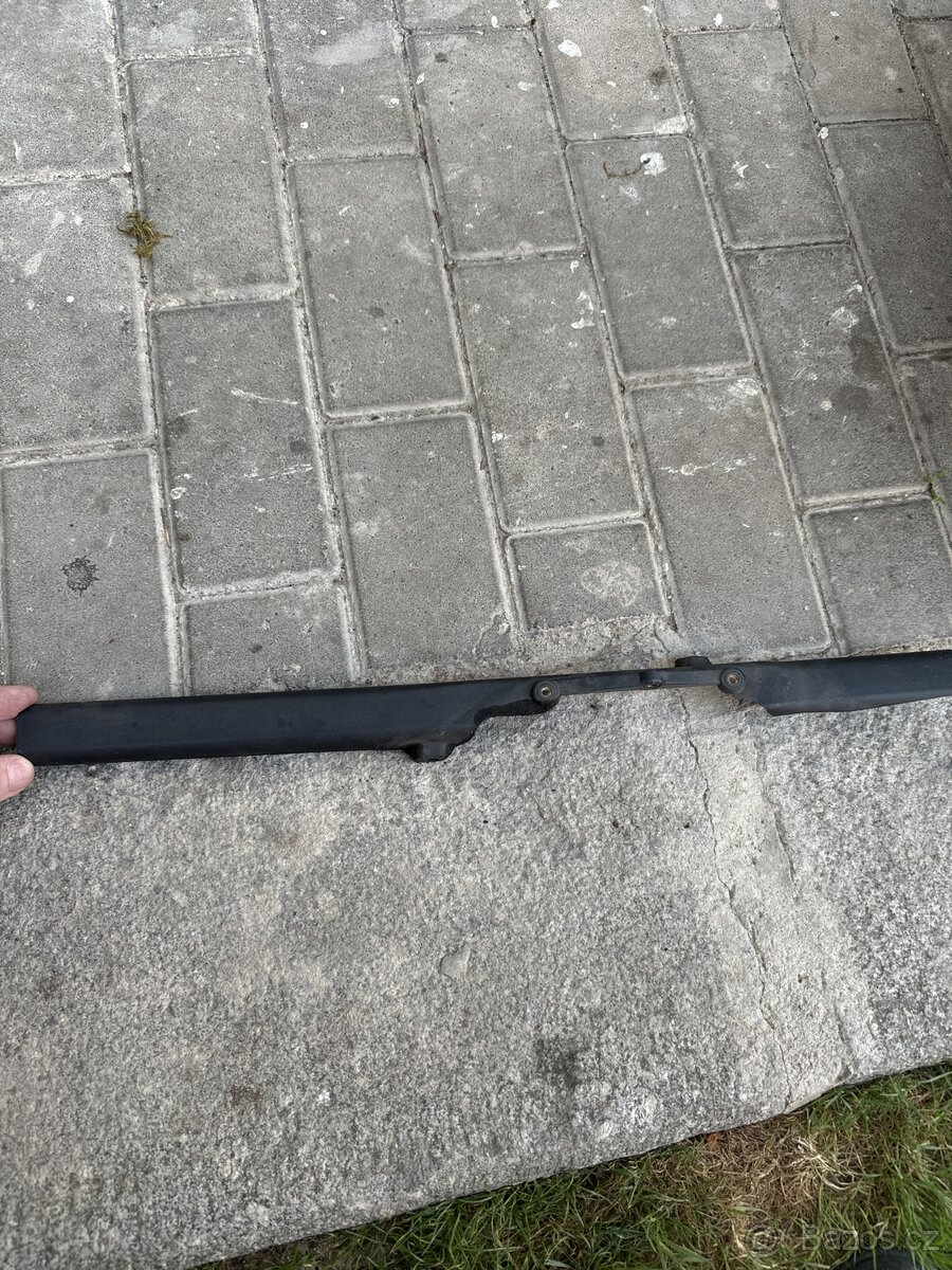 Kryt řetězu Triumph
