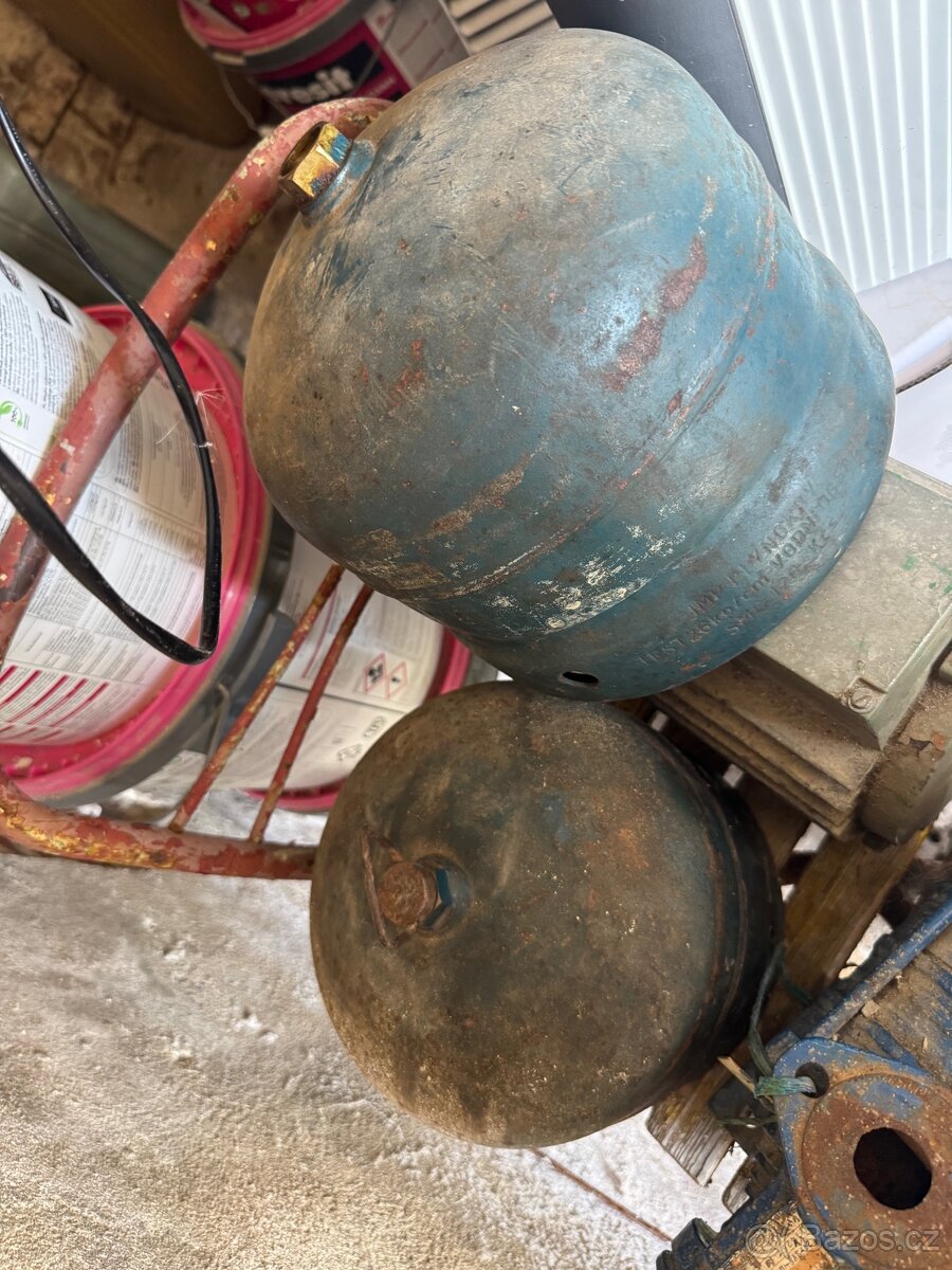 Plynové bomby