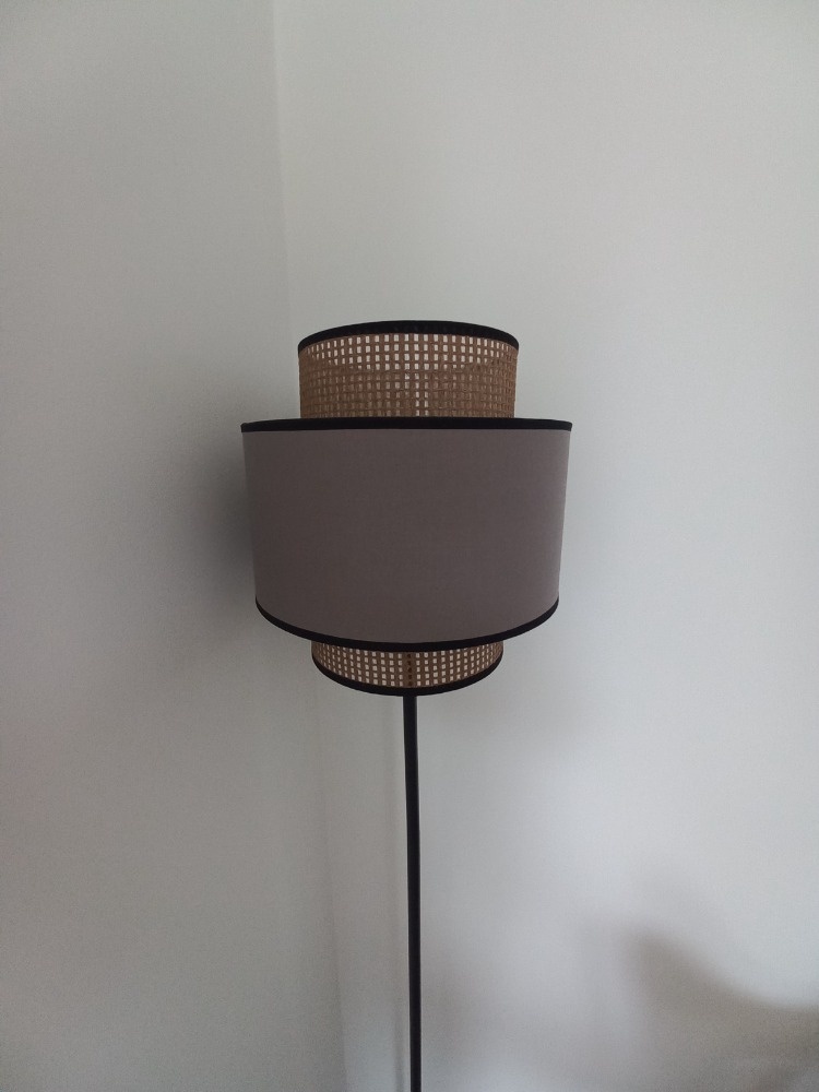 Stojací lampa