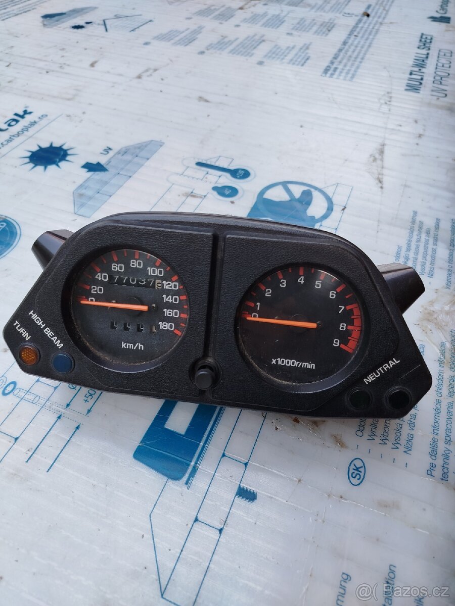 Yamaha XT600 díly