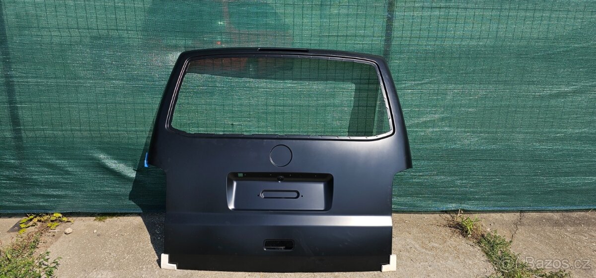 VW T5 MULTIVAN-TRANSPORTÉR DVEŘE