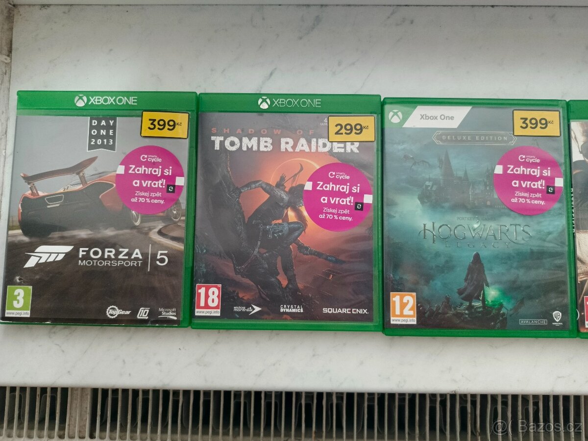 Hry na xbox one a 1x ps4/ps5