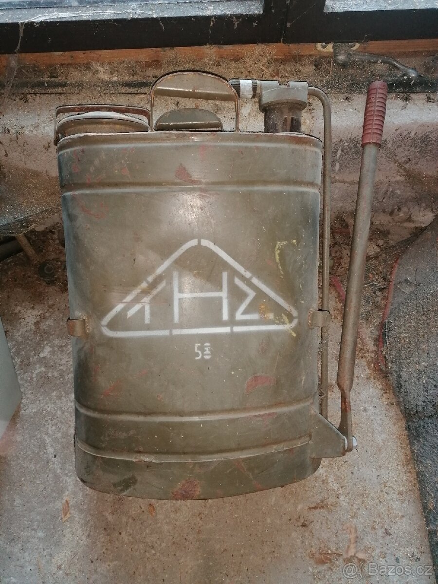 Ruční hasicí pumpa