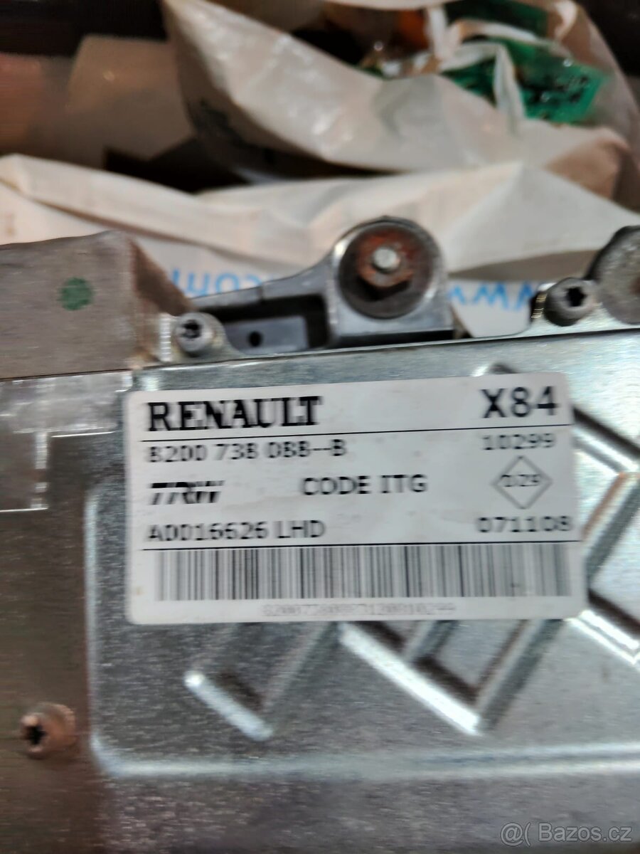 Posilovač řizeni Renault