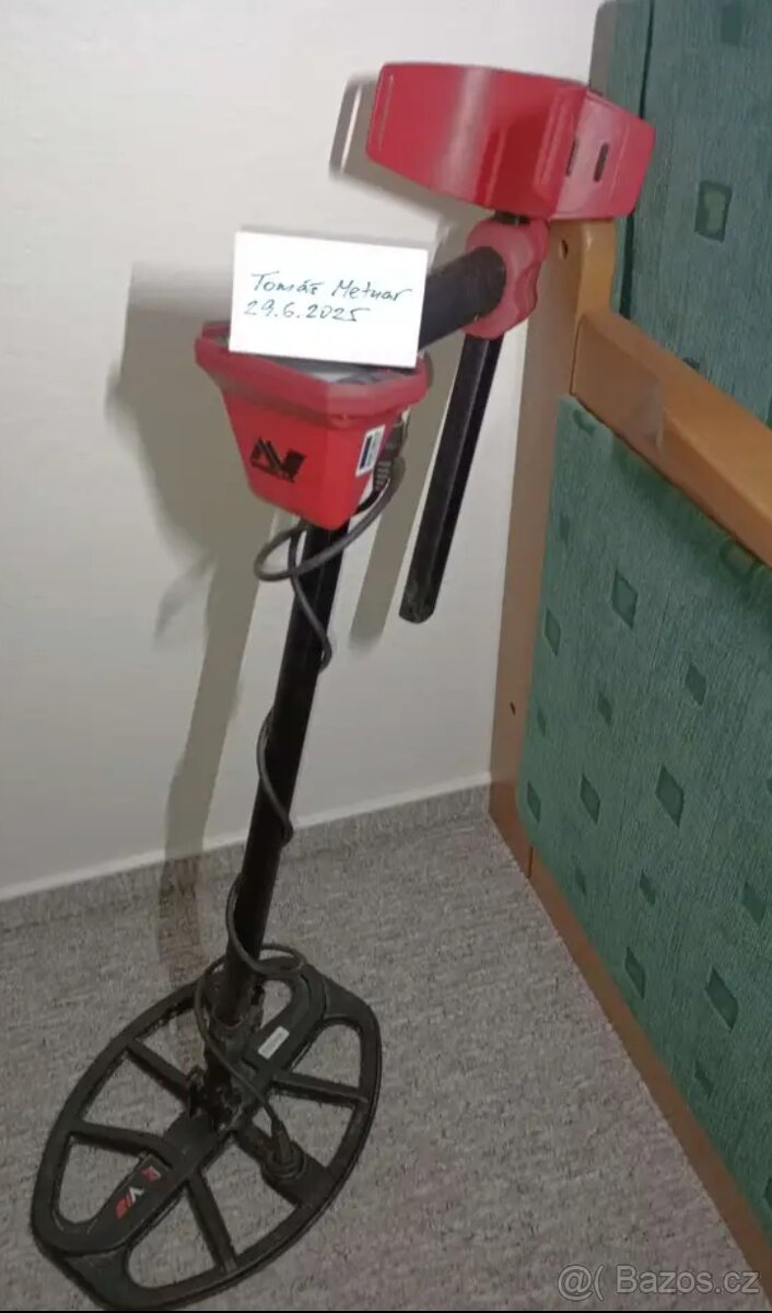 Prodám detektor kovů Minelab Vanquish 540